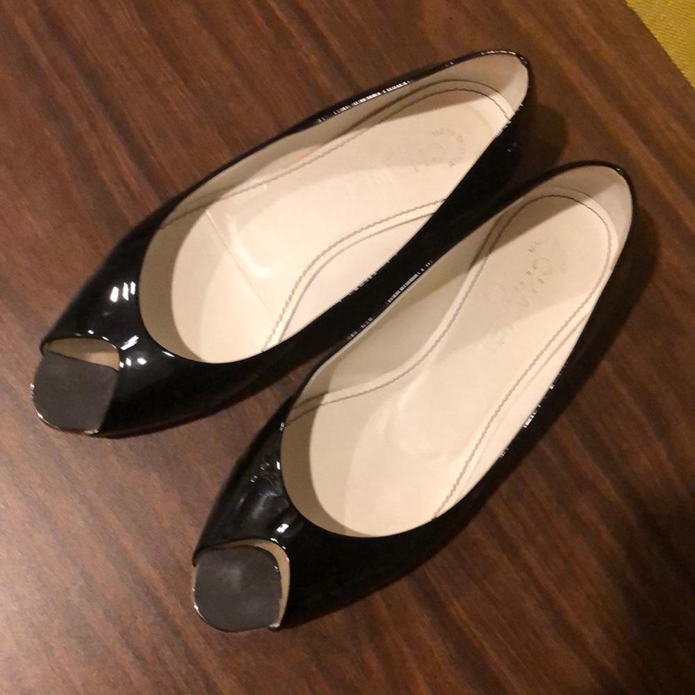 CHANEL Patent Leather Black Peeptoe Ballet Flats